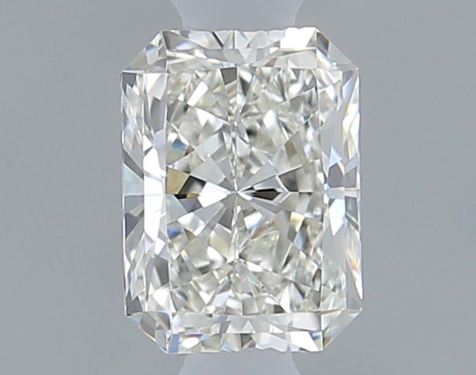 0.30 Carat Radiant Natural Diamond